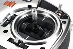 Spektrum DX7s Features Quad Bearing Gimbals Spektrum DX7s Features Quad Bearing Gimbals