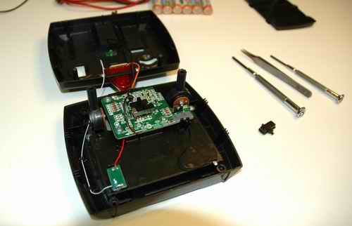 Controller Fully Opened With Loose Rudder Trim Button Shown On The Right